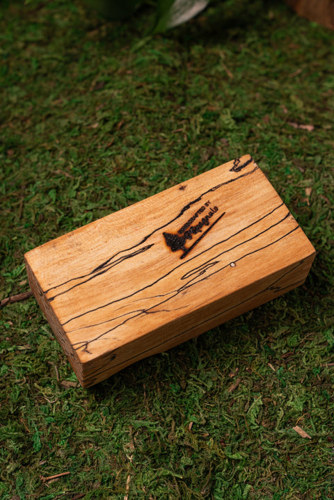 The Ash Tray No. 08