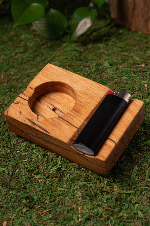 The Ash Tray No. 08