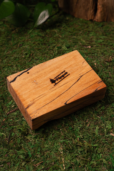 The Ash Tray No. 08