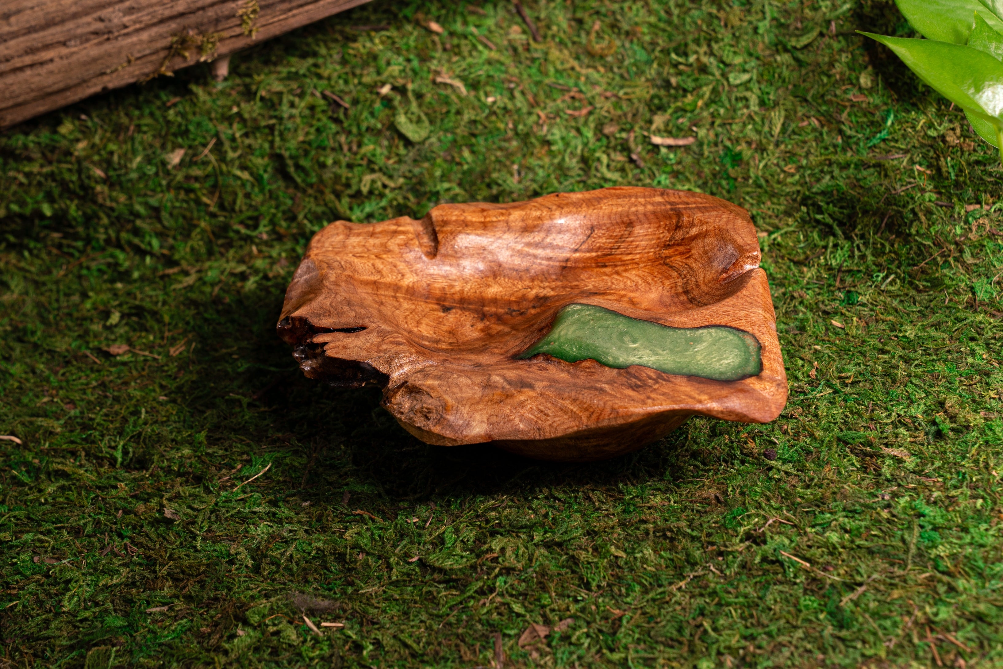 The Ash Tray No. 02 – The Lovely Haze