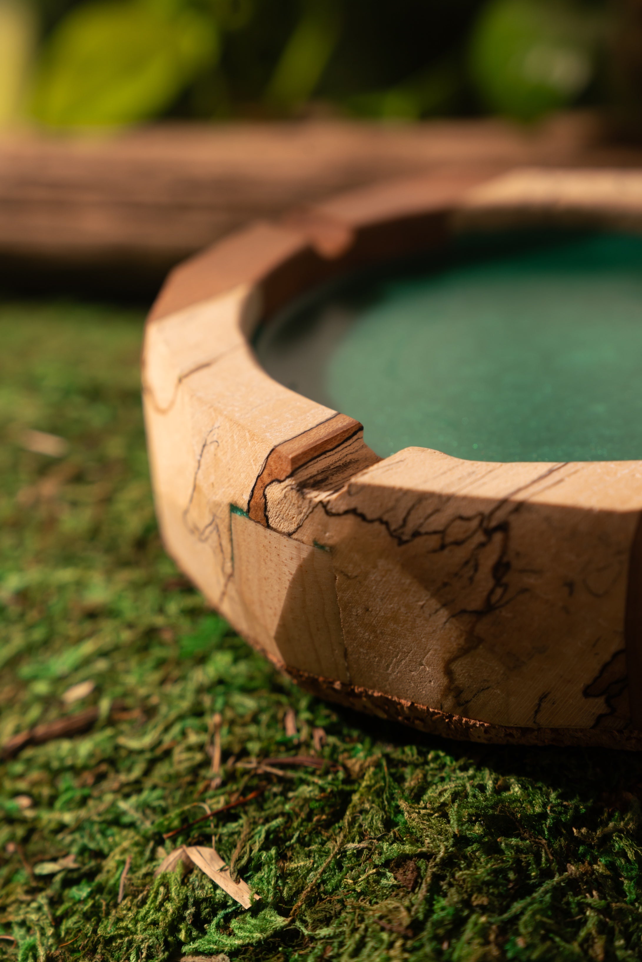 The Ash Tray No. 01 – The Lovely Haze
